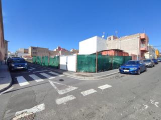 Terreny residencial a San Isidro. Solar urbano de 180 m2 en zona céntrica de san isidro.