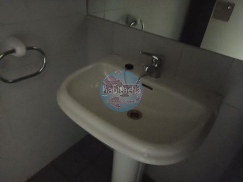 Foto bbded028-8471-470f-b5b6-201a8adacaab. Ufficio in Puente Castro León