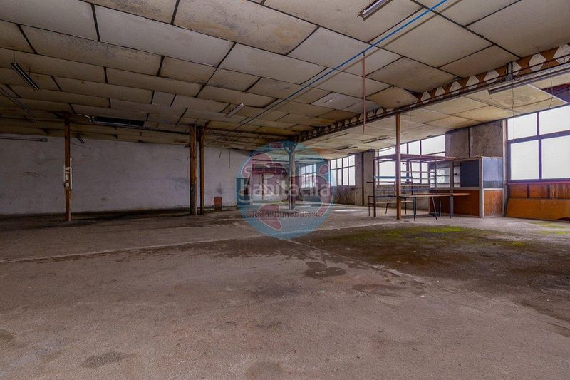 Foto 5d4cd1a0-df83-4712-a988-8544794c4ff7. Nau industrial a Zona Alta Ponferrada