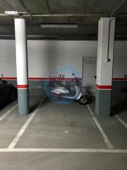 Parking voiture à Valverde de la Virgen