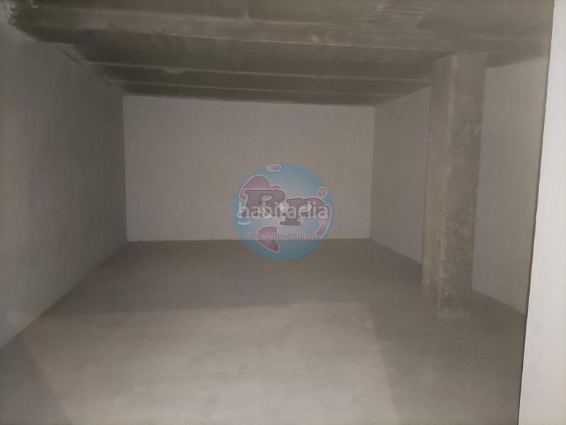 Foto 16baeb86-905e-4685-bf44-86fc8a30877c. Local comercial en Crucero León