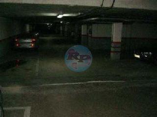 Car parking in Villaquilambre
