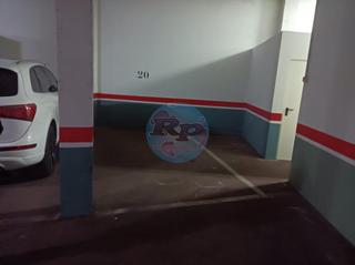 Aparcament cotxe a Trobajo del camino