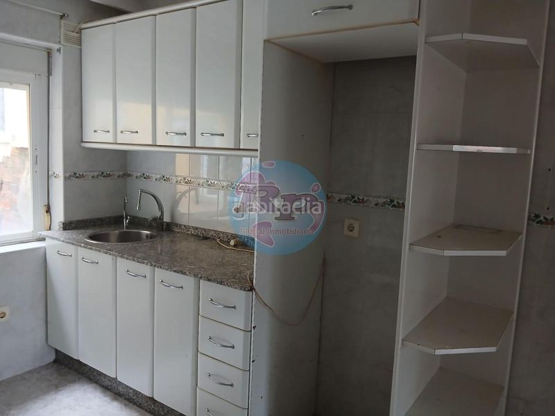 Foto 2d554748-6138-4c36-ba92-9a23b09759c6. Flat with heating in Bembibre