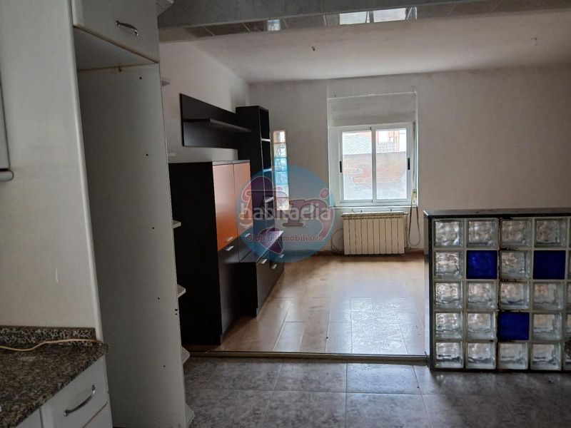 Foto 469b2730-267f-4b3b-ac5c-293b5a4bb700. Flat with heating in Bembibre