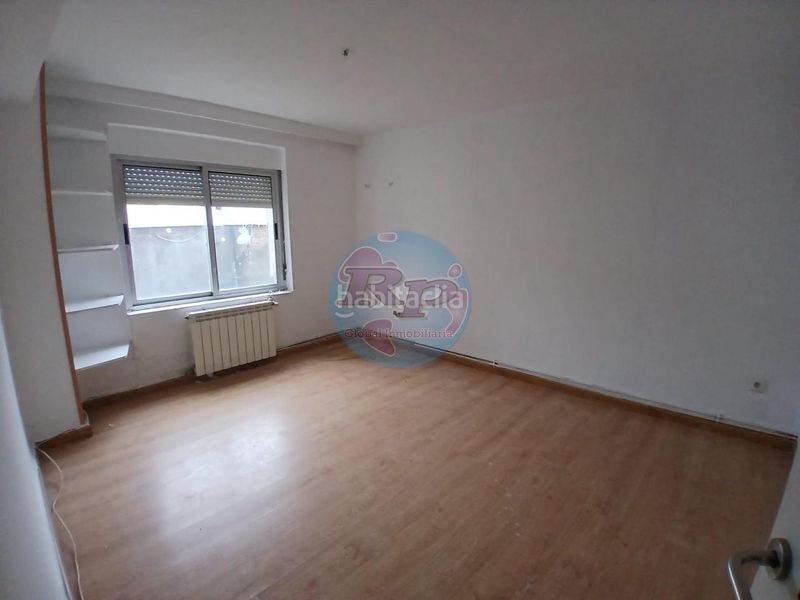 Foto b2577c4d-8bad-4f35-93b7-59aea4af7ec3. Pis amb calefacció a Bembibre