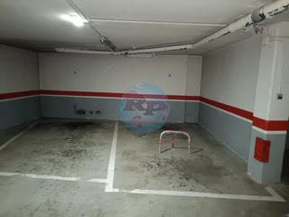 Car parking in Valdefresno
