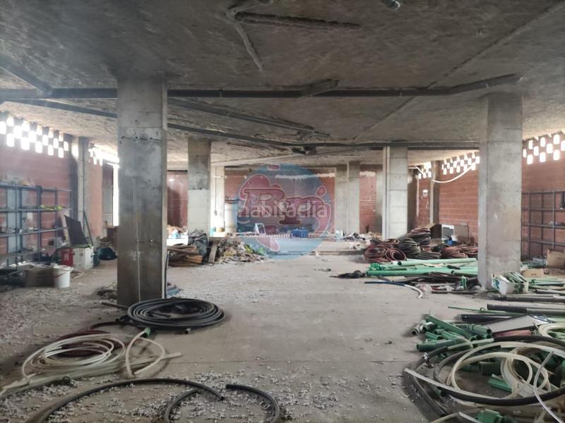 Foto 1e96a10f-1a32-4b6d-809a-c695eddebdfc. Locale commerciale in La Lastra León