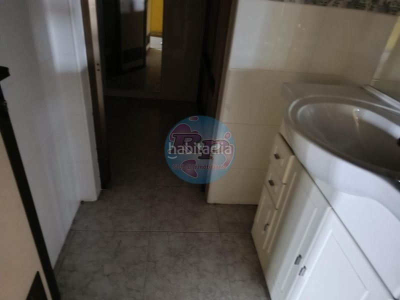 Foto 70b3d364-9e5b-4e78-b384-04377149d38a. Local comercial a Armunia León