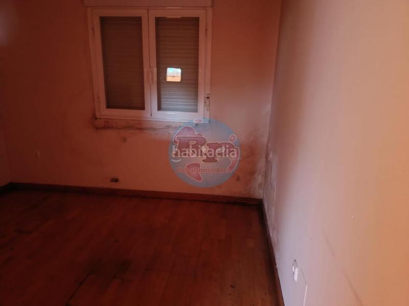 Foto 610c2929-445d-4b9a-9254-4d67d8787c67. Apartament amb calefacció aparcament a Valdefresno