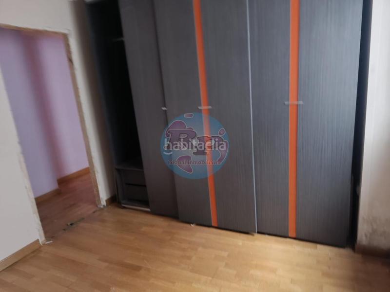 Foto 9b12151d-f596-4a04-9d40-eec5f8b3db4d. Apartament amb calefacció aparcament a Valdefresno