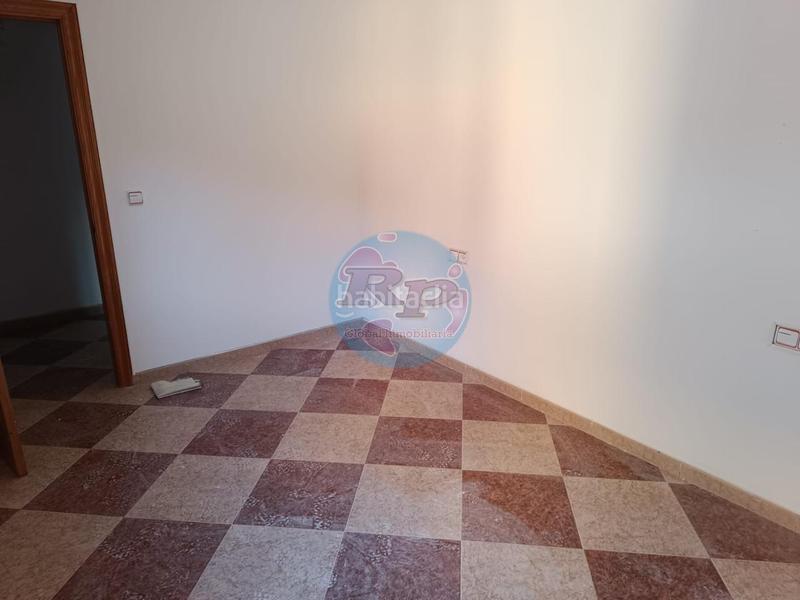 Foto bdba32d1-1f54-436b-abd6-67e601b5b9a3. Appartamento con riscaldamento parcheggio in Bembibre