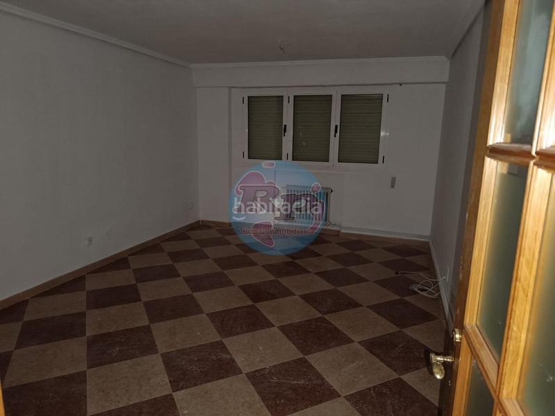 Foto c3170b09-e61f-4bd5-9efb-b00778a307c6. Appartamento con riscaldamento parcheggio in Bembibre