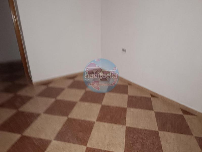 Foto e159abfe-a4f0-4372-8850-014181bf3f9c. Appartamento con riscaldamento parcheggio in Bembibre
