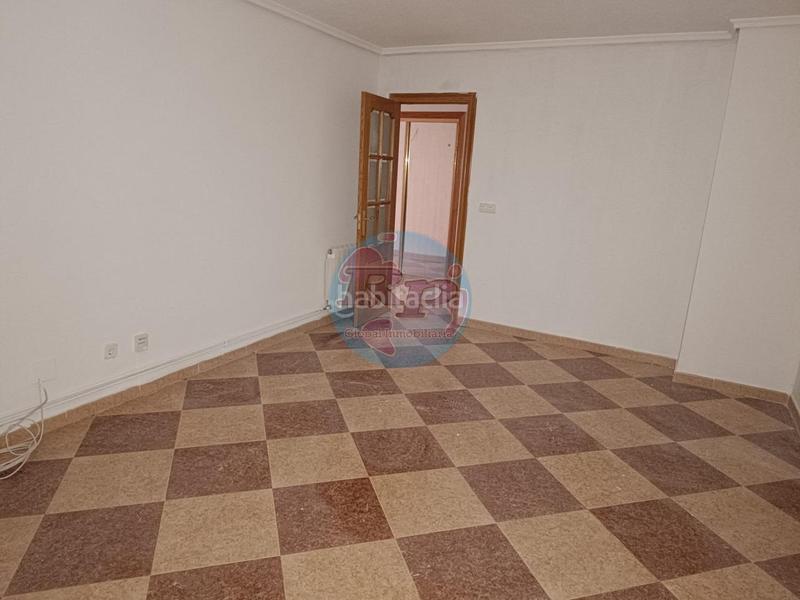 Foto 5b4fa474-9c09-4605-a154-5420e17cd180. Piso en Bembibre