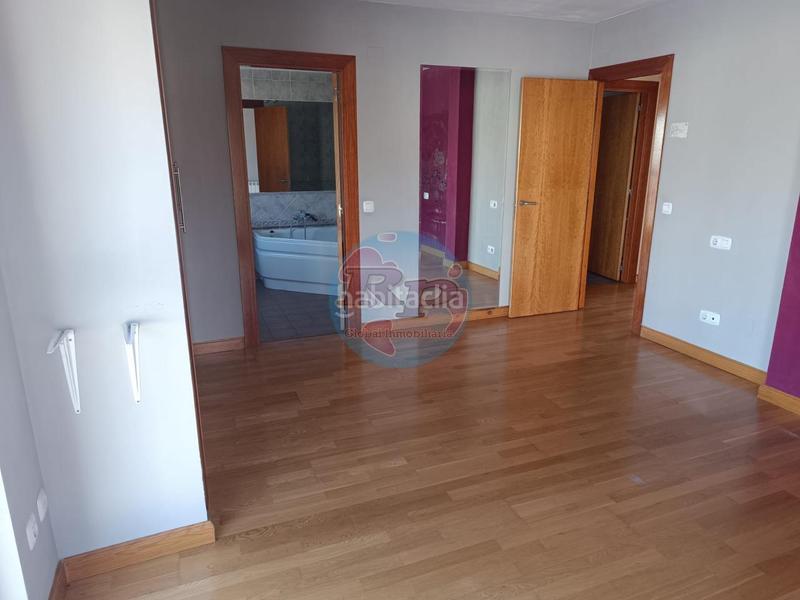 Foto 0e2179f0-84a3-4af6-bc09-36f024323504. Xalet amb calefacció aparcament a Sariegos