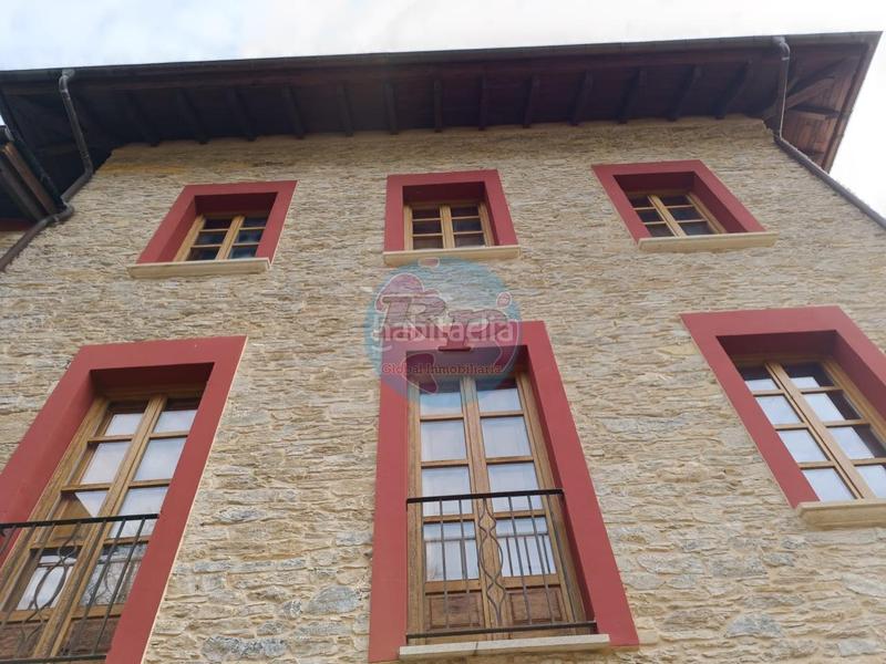 Foto 7c208d95-6638-45c5-9b97-a77ed09c314b. Casale con riscaldamento in Vega de Valcarce