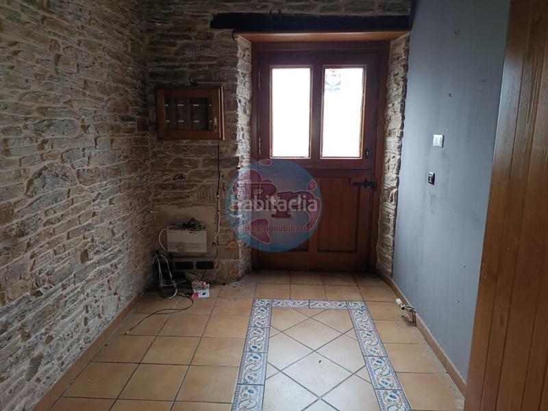 Foto c528922b-5c0f-46f8-810b-67b1493de2c3. Casale con riscaldamento in Vega de Valcarce