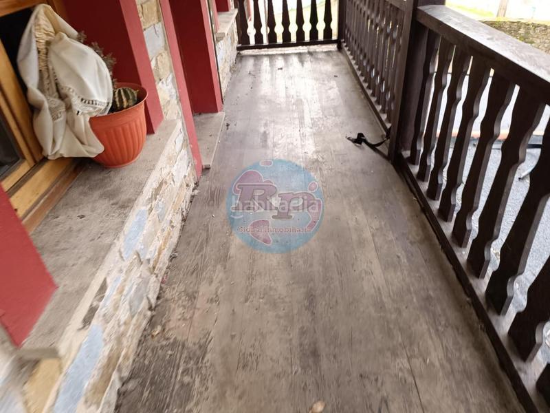 Foto d9b59e64-9de0-4f67-ad6f-8ff852ec3281. Casale con riscaldamento in Vega de Valcarce
