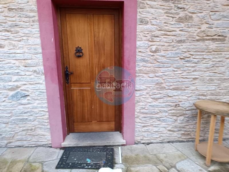 Foto 83ad167e-0f19-48ea-9781-7dc0d1ab0d96. Masia amb calefacció a Vega de Valcarce