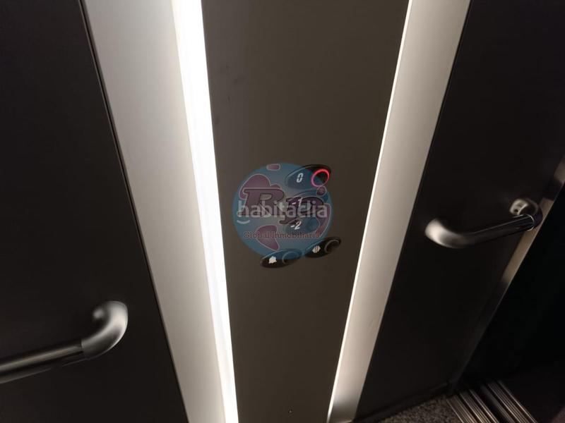 Foto 342a2260-0f48-476d-a7b4-741f19c5b593. Parking coche en Astorga