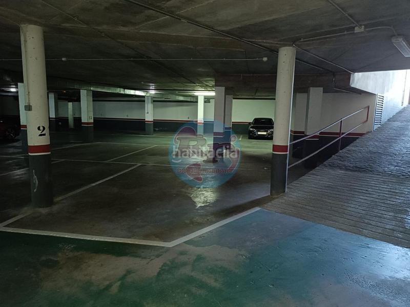 Foto 389ac50b-7870-4301-b405-6abe7ae0ea94. Parking coche en Astorga