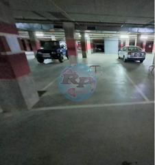 Parking voiture à Cuatro Vientos