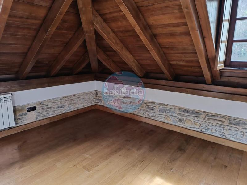 Foto a28d7add-522b-492f-a624-384ba434c266. Casale con riscaldamento in Vega de Valcarce