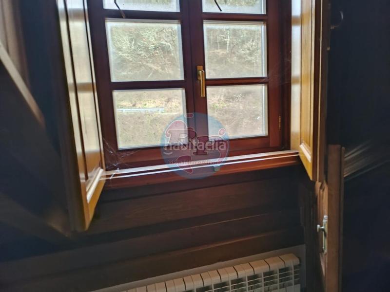 Foto b74cf9e8-d3f7-4447-8018-49330ec1a88b. Casale con riscaldamento in Vega de Valcarce