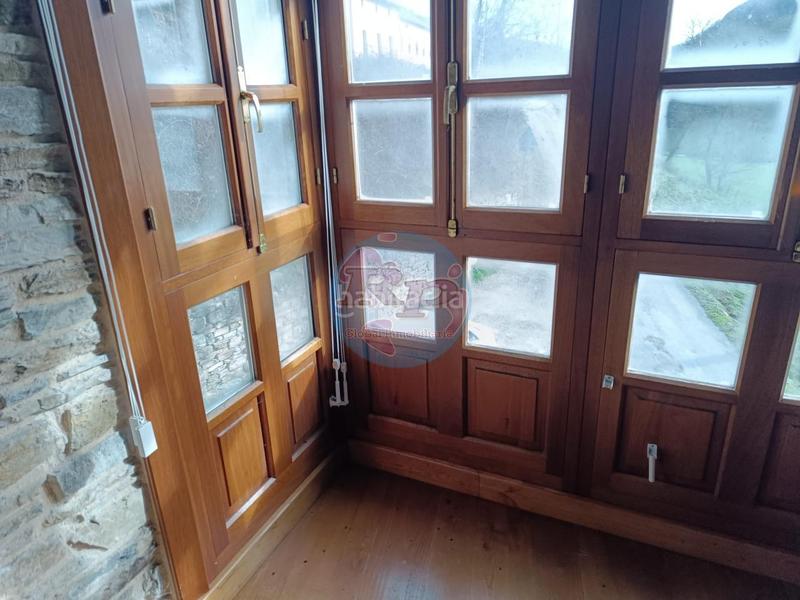 Foto c8b6c3cd-4c54-4035-9a1b-74c4f4bd2694. Casale con riscaldamento in Vega de Valcarce