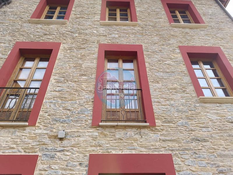 Foto d9ffb4e2-c174-489a-8f5b-bef10943936a. Casale con riscaldamento in Vega de Valcarce