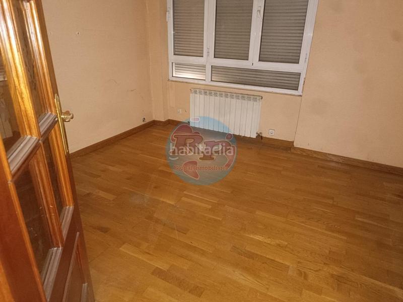 Foto 3f6a9127-b351-4e03-a3b4-c7d4d1e28cb9. Piso en San Claudio - La Chantría León