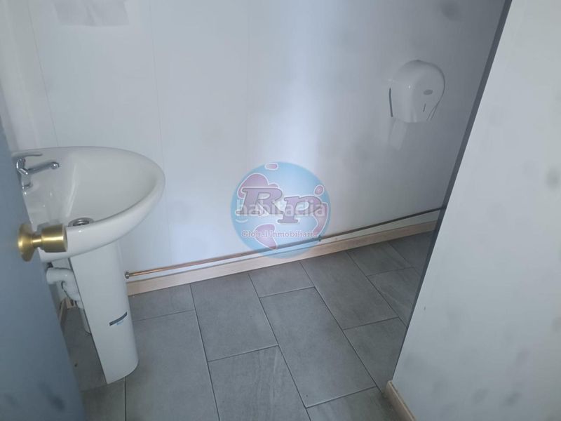 Foto f03f9294-ebb6-4a82-8a63-f4a9a477260a. Business premise in Astorga