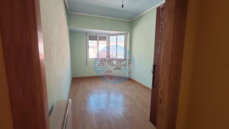 Foto b6426892-4480-4f5e-83c8-5c1d04b32573. Etagenwohnung mit heizung in Centro Ponferrada