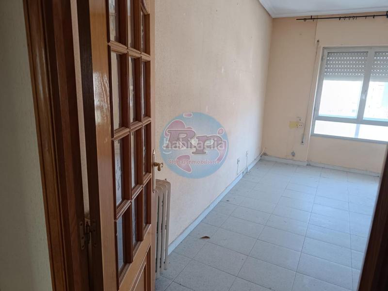 Foto 074056b1-b9ec-40cc-9933-9c46b4fbdebd. Etagenwohnung in Flores de Sil - La Placa Ponferrada