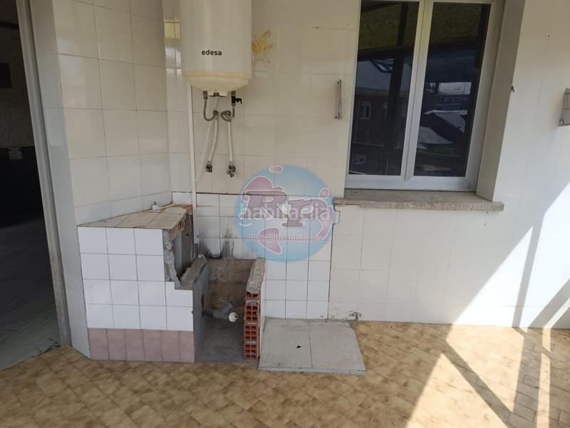 Foto 6b8eefca-42fa-4be9-8ade-5866b9cb16f9. Etagenwohnung in Flores de Sil - La Placa Ponferrada