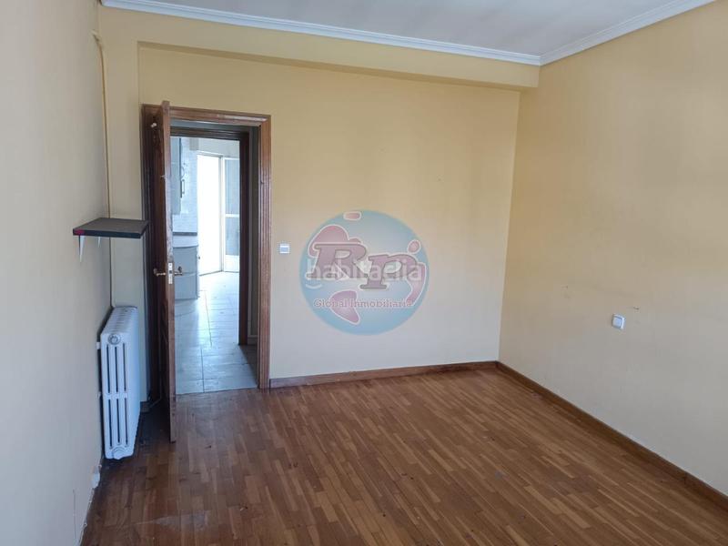 Foto 98b92126-b00b-48ed-8c9b-ab1634201236. Etagenwohnung in Flores de Sil - La Placa Ponferrada