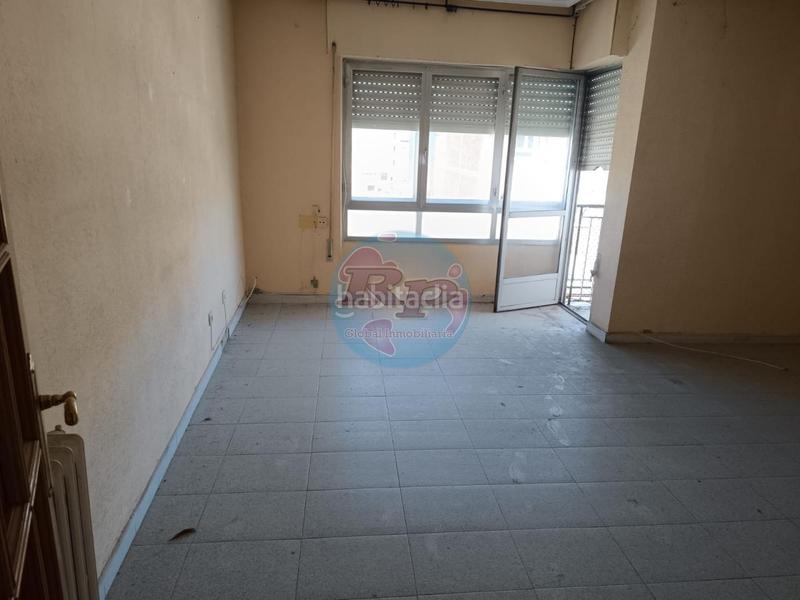 Foto b66aca87-249d-4088-ad4f-f8bde7402b2e. Etagenwohnung in Flores de Sil - La Placa Ponferrada