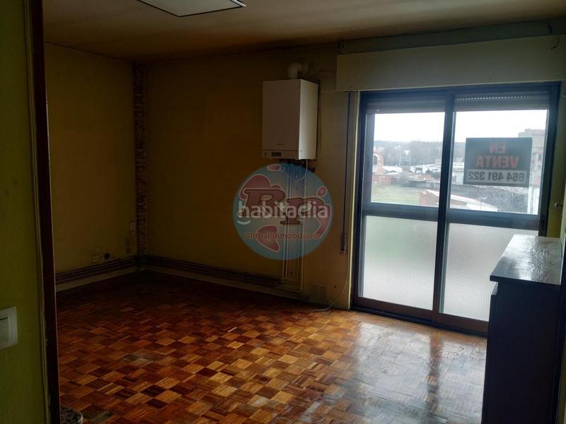 Foto 48f97d66-1ba3-4806-b3ec-248ce342c37c. Appartamento con riscaldamento parcheggio in Armunia León