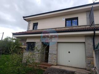 House in Soto y Amío