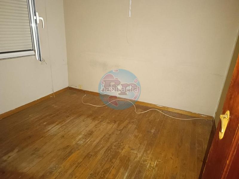 Foto f8a7a995-2e39-409b-820f-263e174331fc. House in Camponaraya