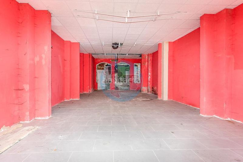 Foto 12b08735-ec0d-4f6a-96cb-3e5d3dc5f4cc. Business premise in Crucero León