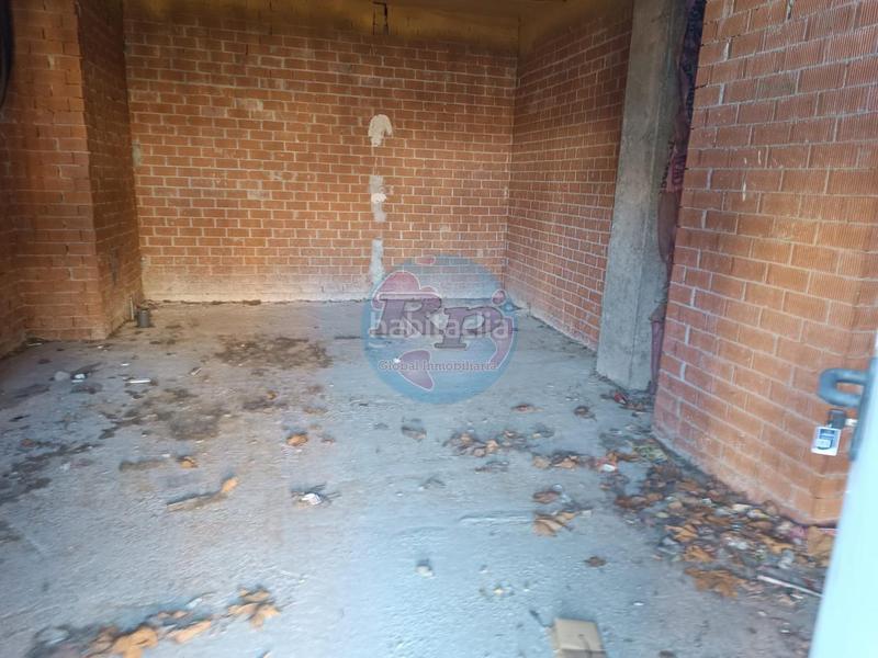 Foto a445a8c5-f34b-45f2-88fd-a022af68b552. Local comercial en San Claudio - La Chantría León