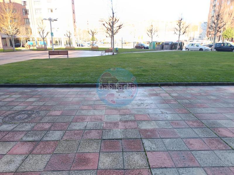 Foto 1c4ecc09-34fa-486c-a48b-22dedb839b47. Local commercial dans San Claudio - La Chantría León