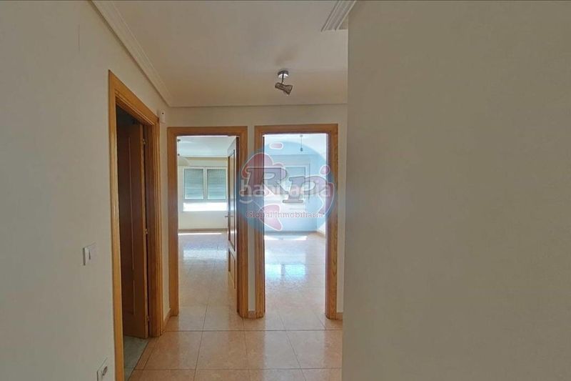 Foto 84e103b6-692a-4ce5-8f49-4ab75c520ac5. Apartament amb calefacció aparcament a Bembibre