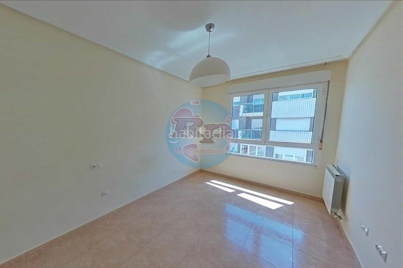 Foto 1afec627-d35e-4044-a6a6-72b5235bf346. Apartamento en Bembibre