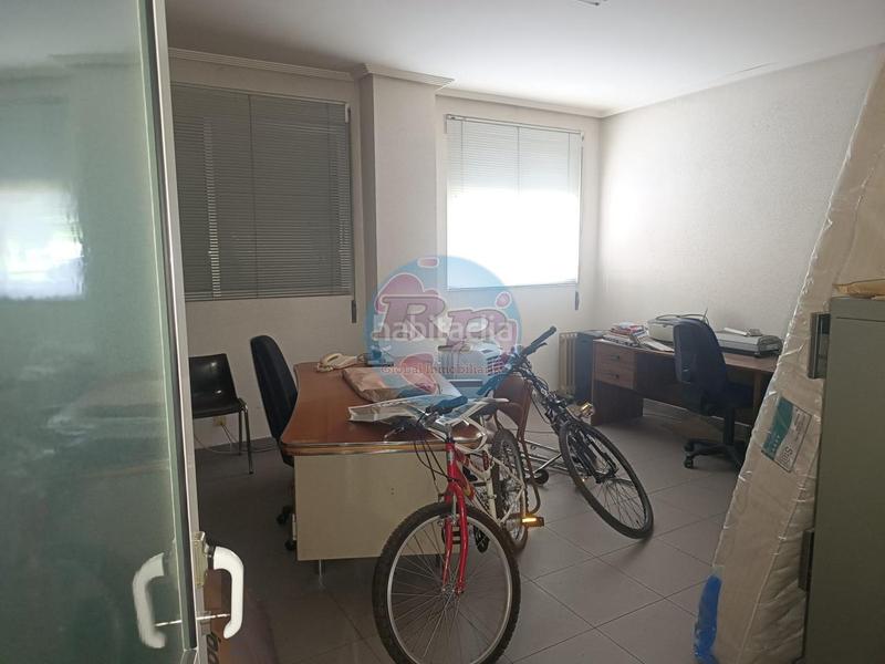 Foto 9c1bed04-9c04-413d-84c2-3382e77684b0. Local comercial en San Mamés - La Palomera León