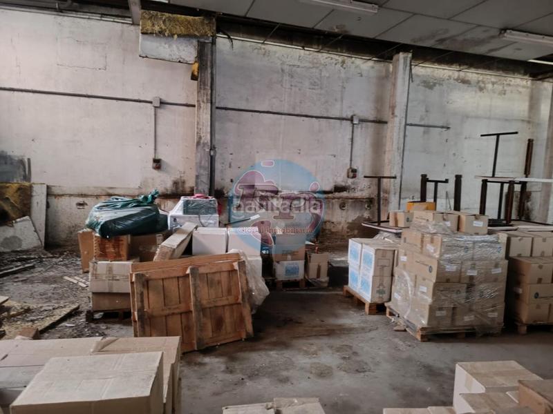 Foto 963e52e2-bf49-451c-88ad-7481e3162a78. Nau industrial a Trobajo del camino