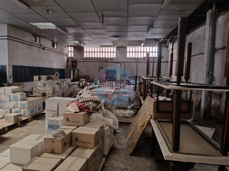 Foto 84f277d3-06d2-4a70-a86d-a948fb79be62. Nave industrial en Trobajo del camino