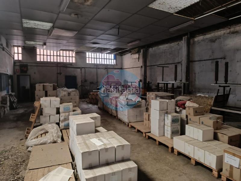 Foto 8f942461-dfe3-44f5-8166-1b616075aaf9. Nave industrial en Trobajo del camino